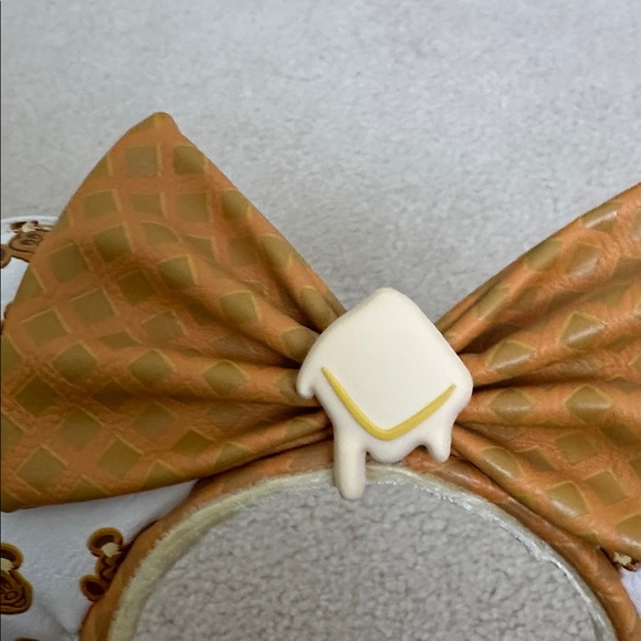 Disney Loungefly Mickey Waffle & Butter Ears - Picture 3 of 4
